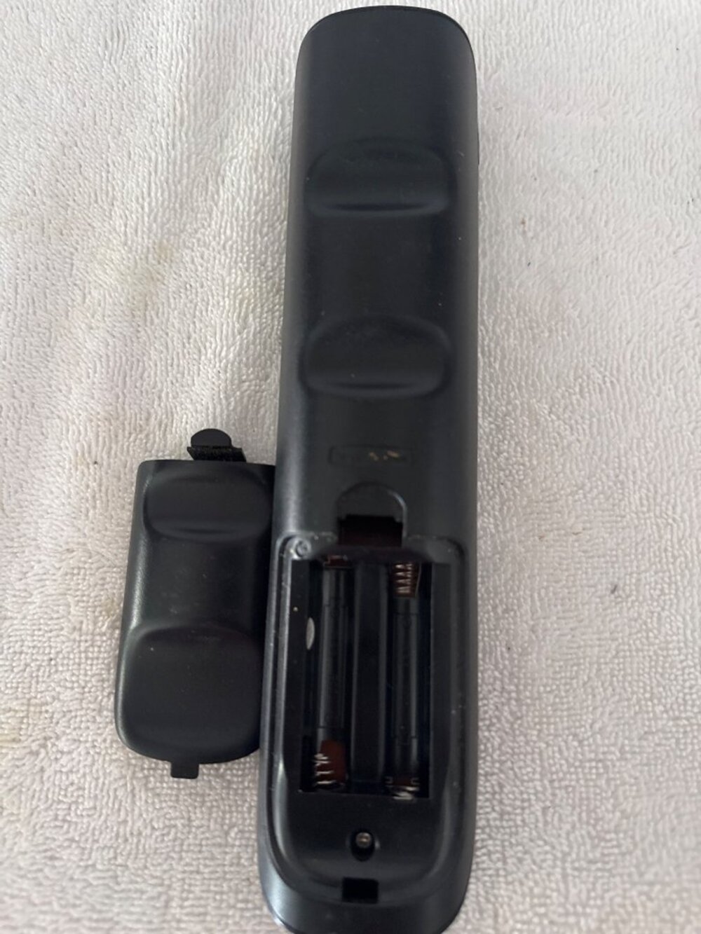 RCA Universal Remote Control With LED Backlightin - Picture 2 of 2